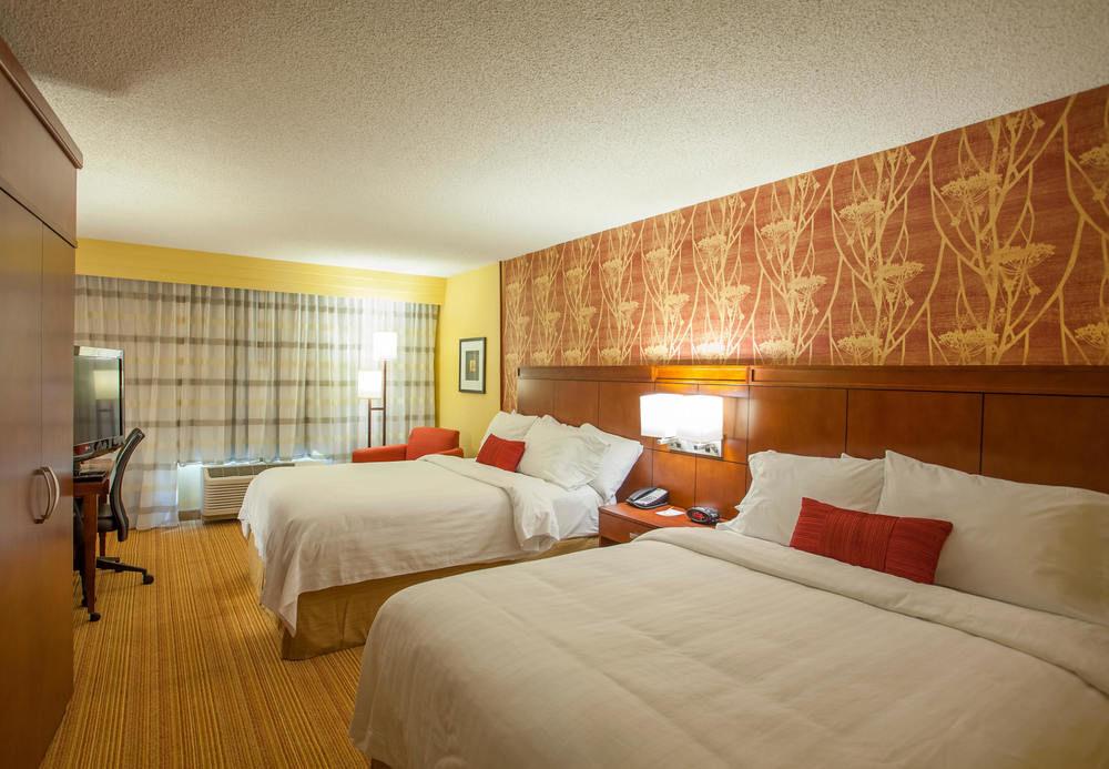 Courtyard By Marriott Charlotte Airport Loso Екстер'єр фото