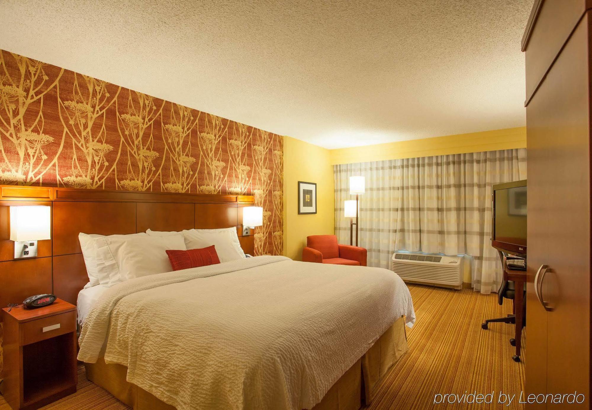 Courtyard By Marriott Charlotte Airport Loso Номер фото